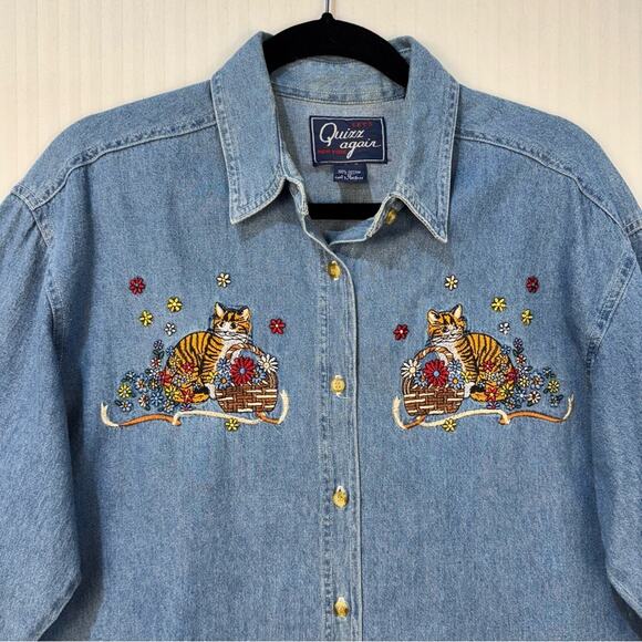 Let’s Quizz Again NY Cat Embroidered Button-Down Denim Shirt Women’s Size Medium - Picture 3 of 5
